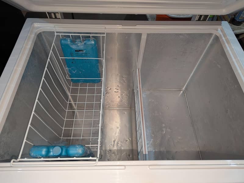deep freezer 11