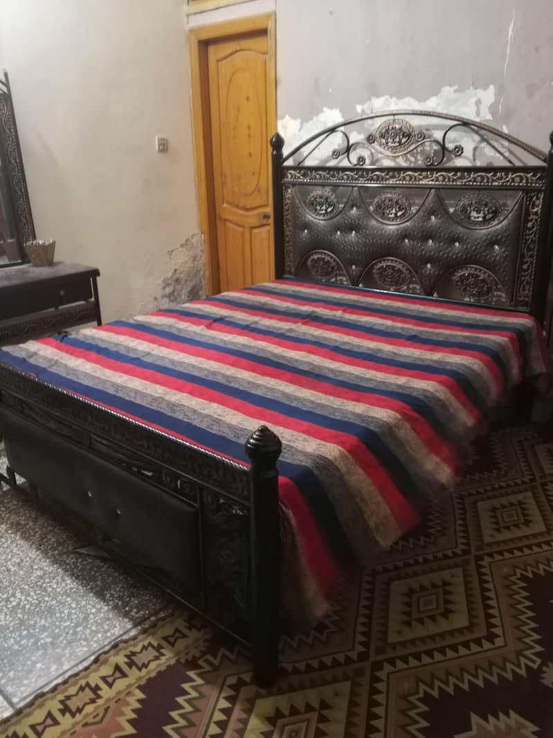 bed and dressing 2