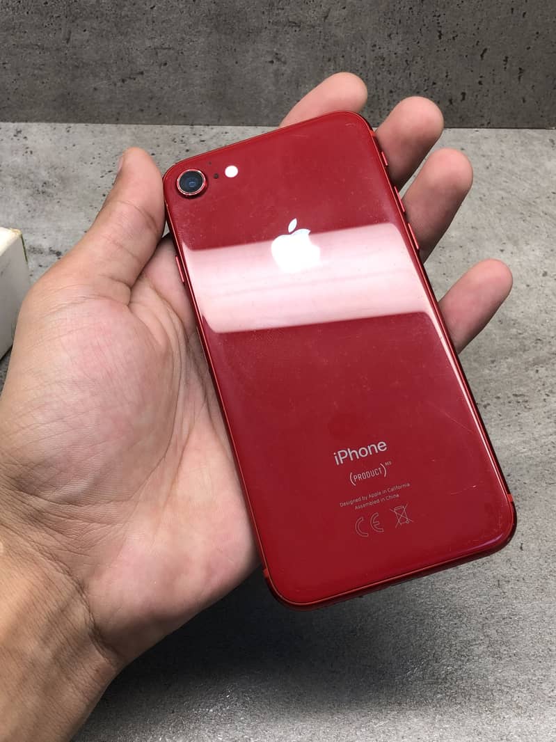 Apple iPhone 8 1