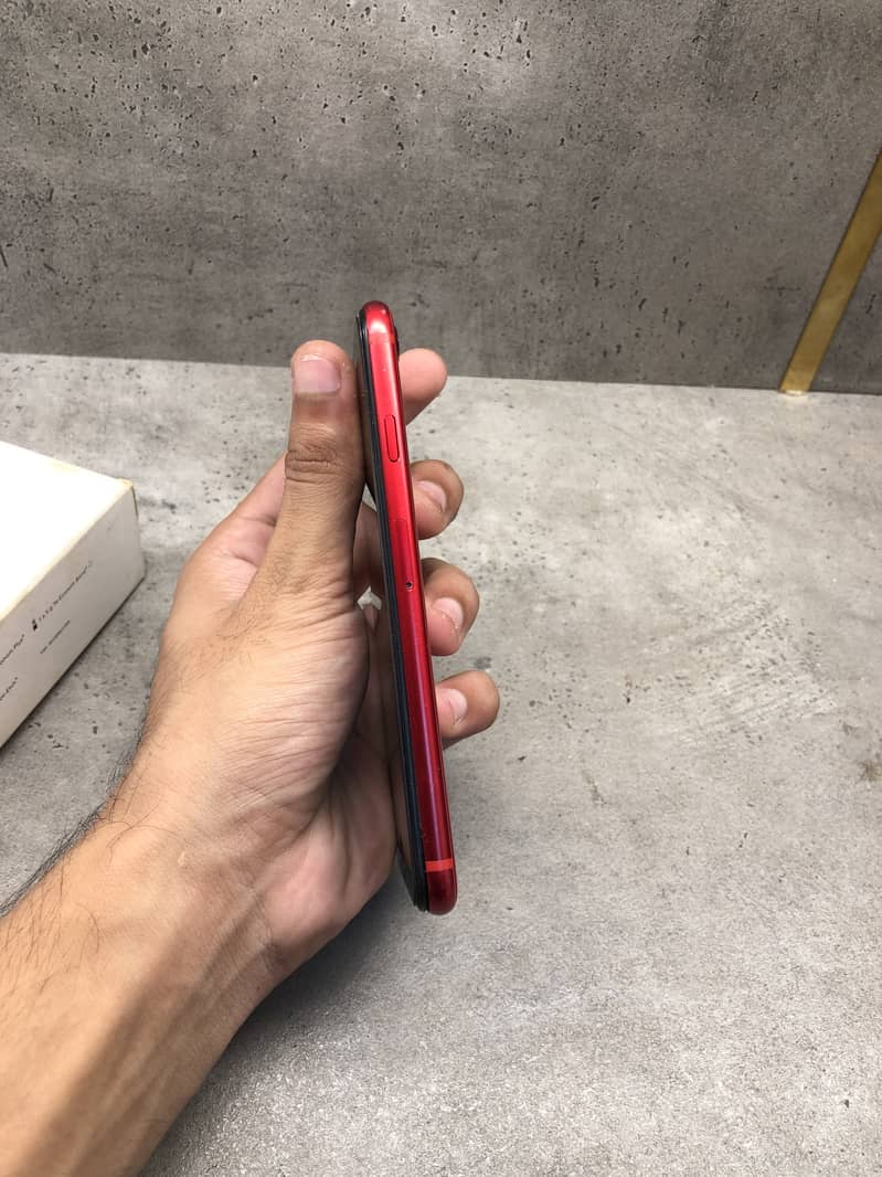 Apple iPhone 8 5