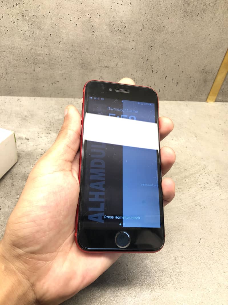 Apple iPhone 8 6
