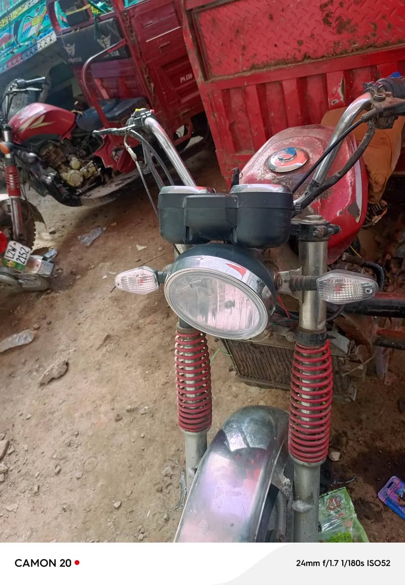 loader 200cc 1
