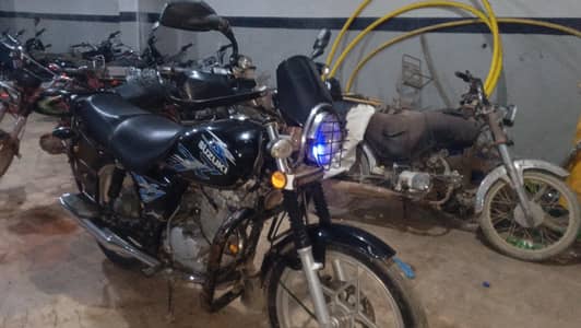 SUZUKI 150 GS