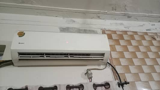 gree 1.5 ton non invertor