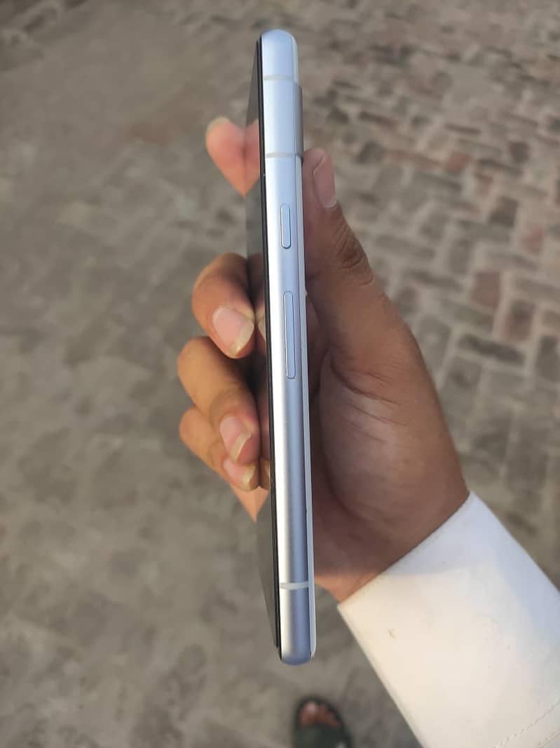 Google Pixel 7a 3