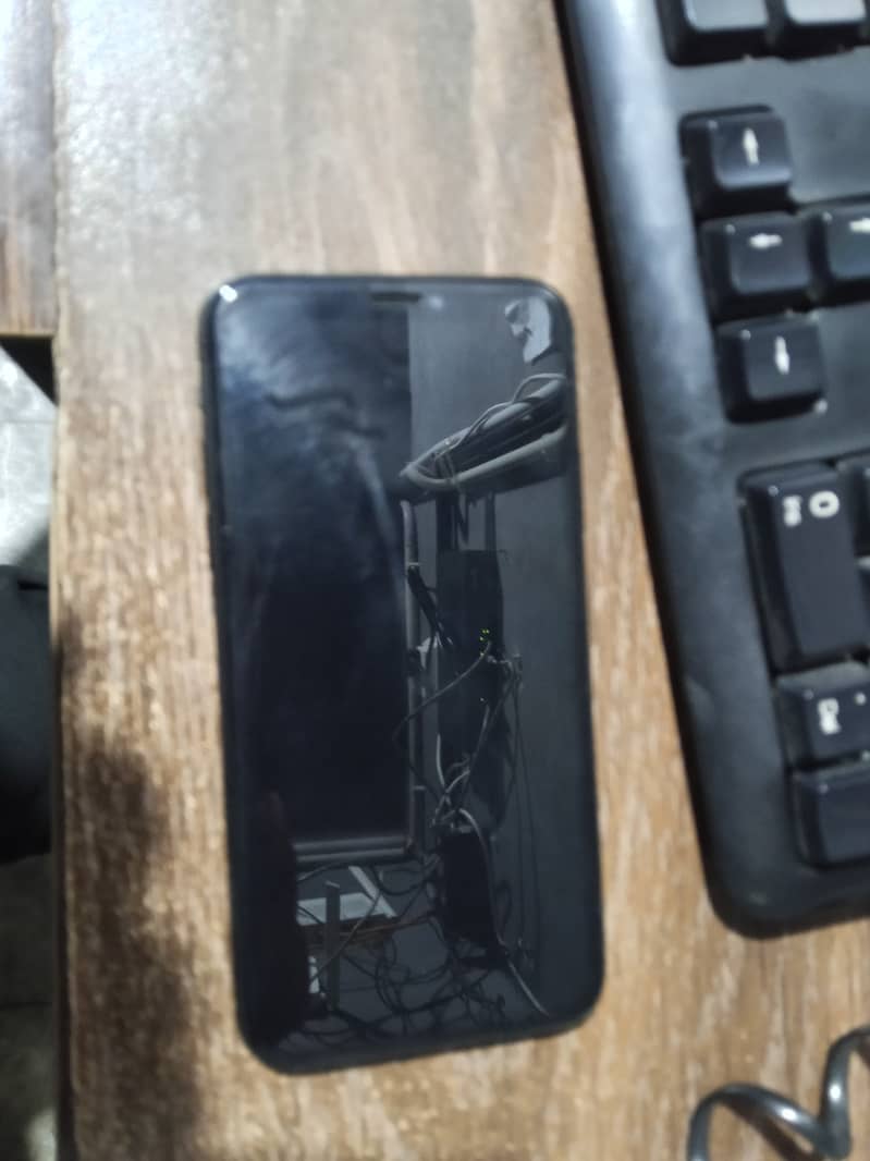Apple iPhone X 3
