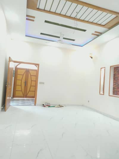 10 Marla Full House Available for rent in G Block