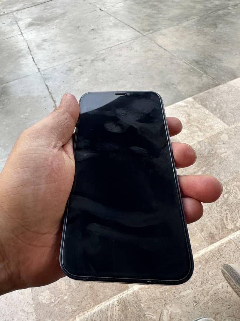 Apple iPhone 12 2