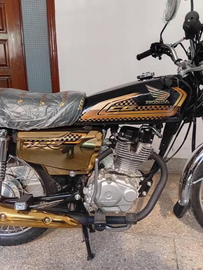 Honda CG 125 Golden Edition | Model 2025 | 1200 KM Use Bike Only Call