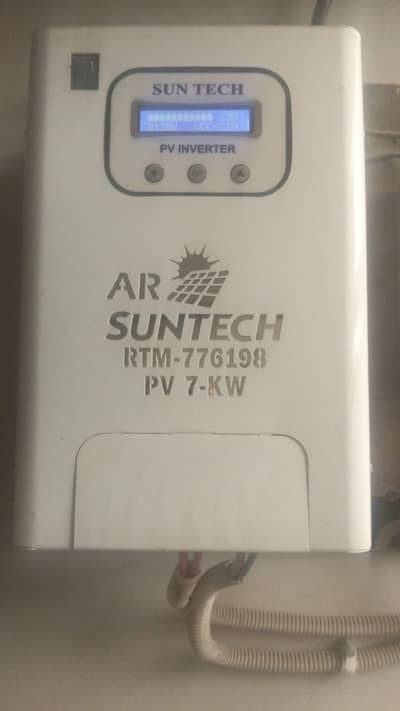 AR SUNTECH 7KW Solar Inverter For Sale: Condition 9/10