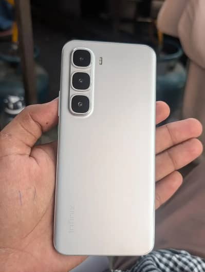 Infinix Hot 60 pro plus 8/256