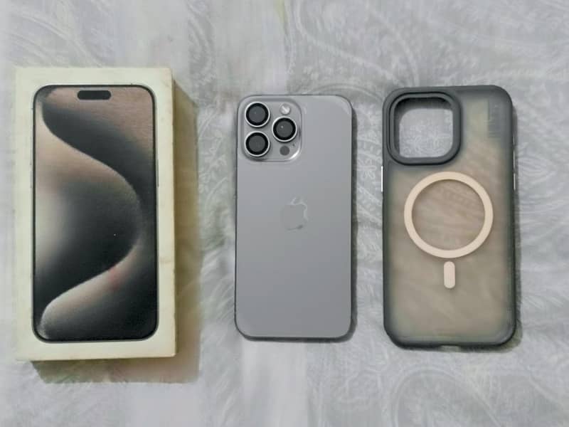 Apple iPhone 15 Pro Max 1