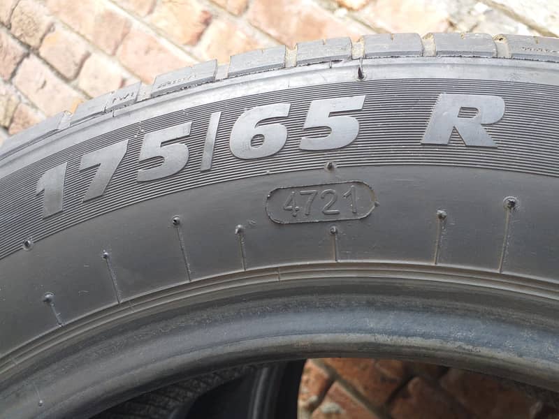 3 tyres 1