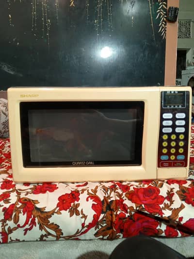 microwave oven