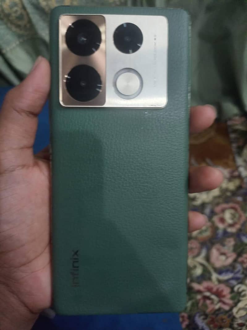 Infinix Note 40 Pro 0