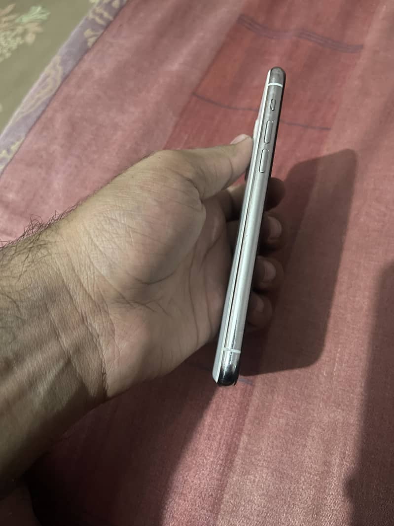 Iphone 11pro 7