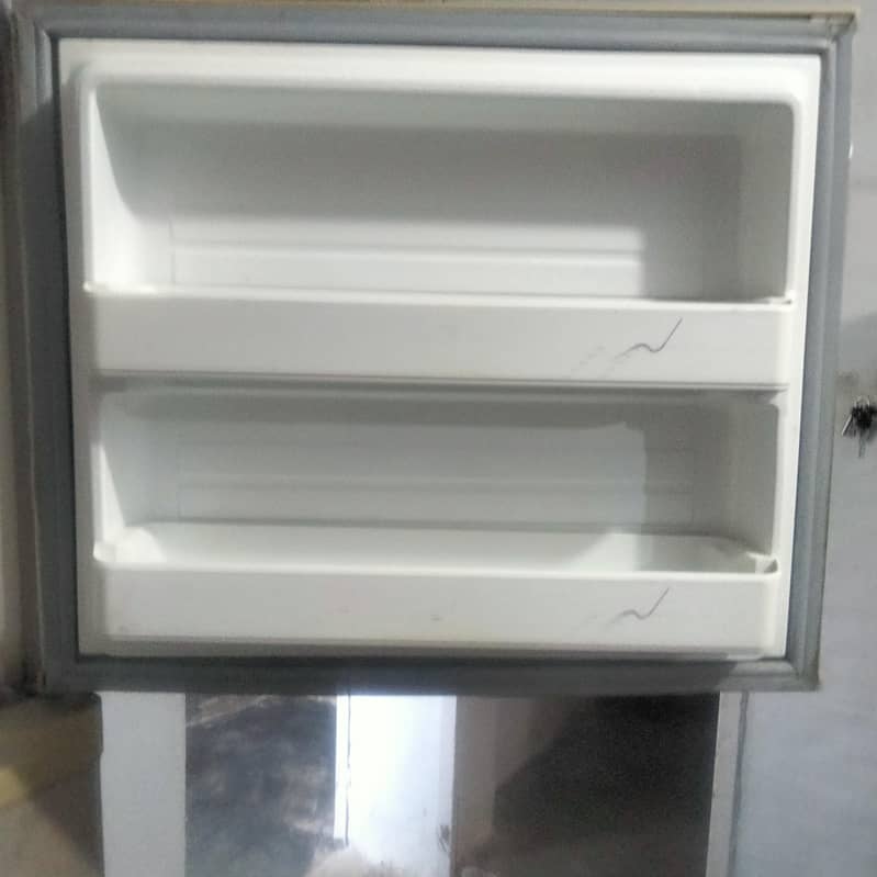 Dawlance  Model 9170 Medium size 3