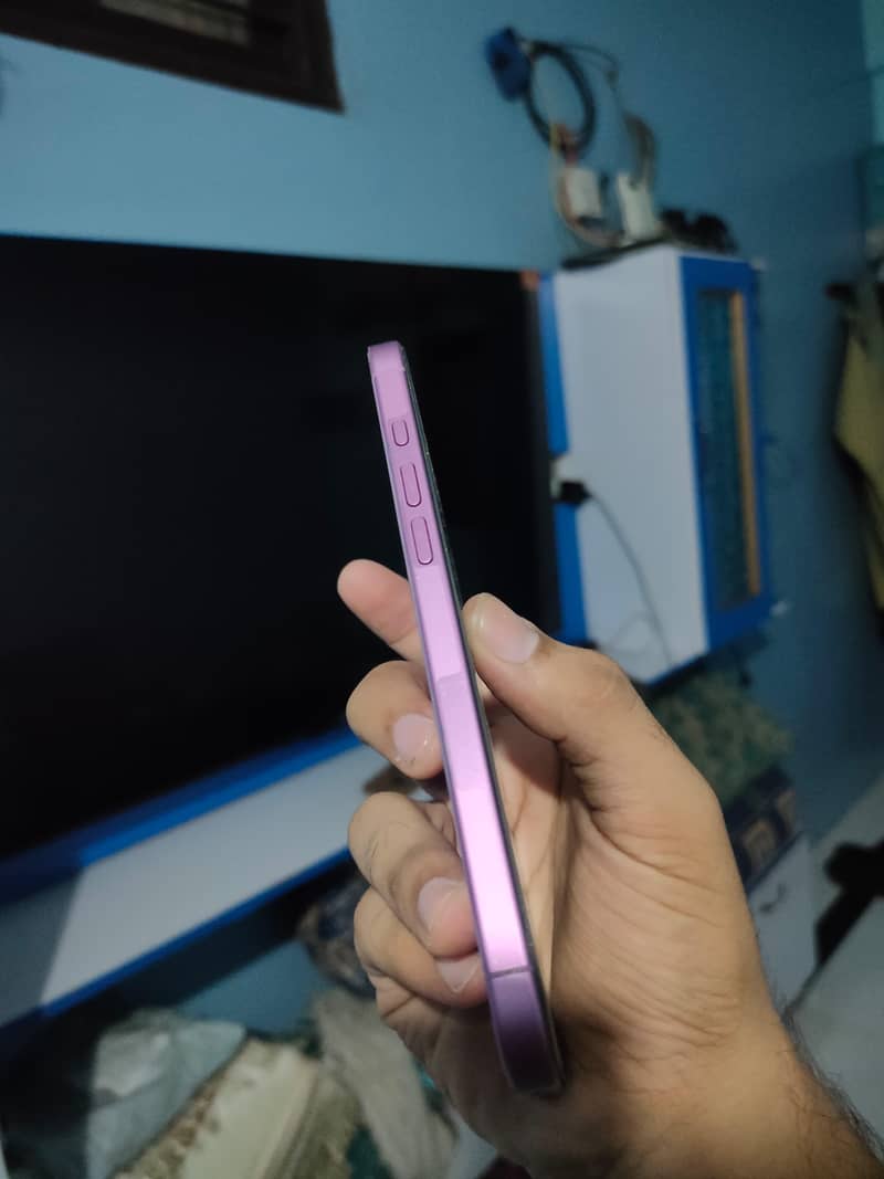 Apple iPhone 16 Plus 1
