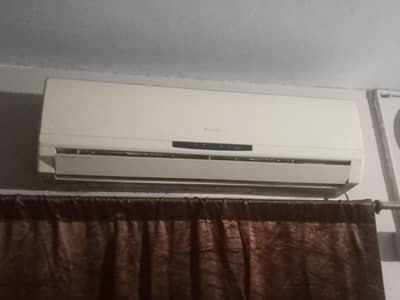 gree AC 1.5 ton in good condition