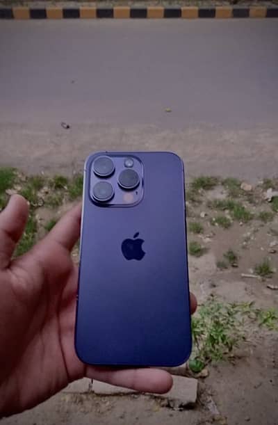 Apple iPhone 14 Pro