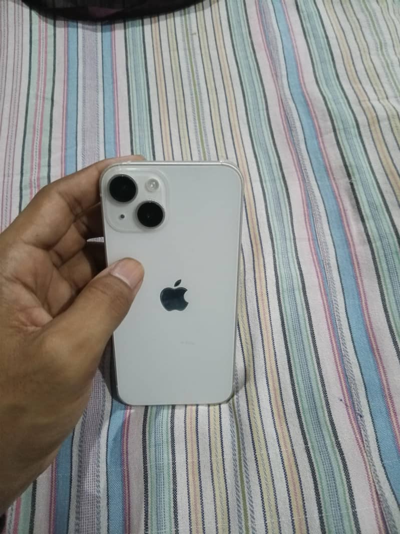 Apple iPhone 14 3