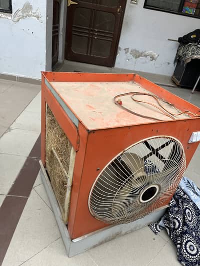 Ac/Dc solar cooler 12v