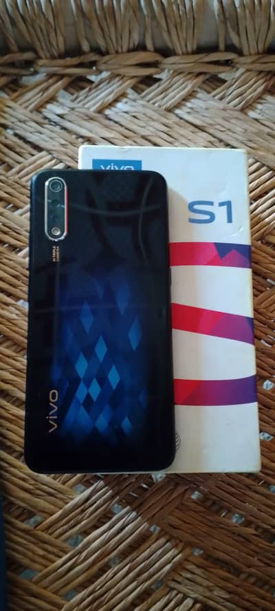 Vivo S1