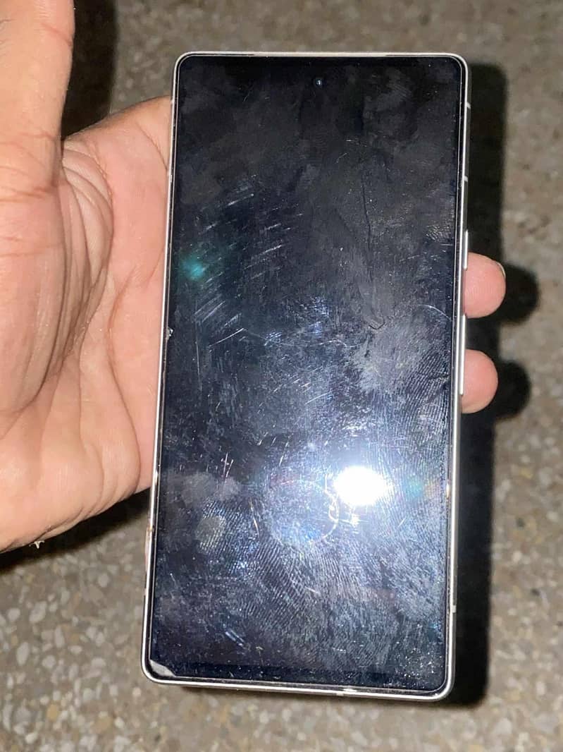 Google Pixel 7a 5