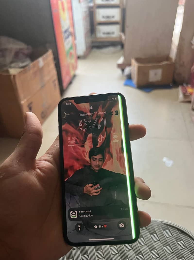 iPhone xs 1