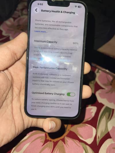 Apple iPhone 13