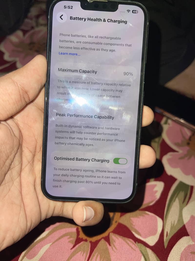 Apple iPhone 13 0