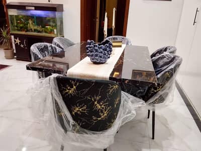 6 seater dinning table