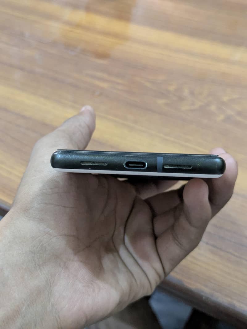 Google Pixel 6 4