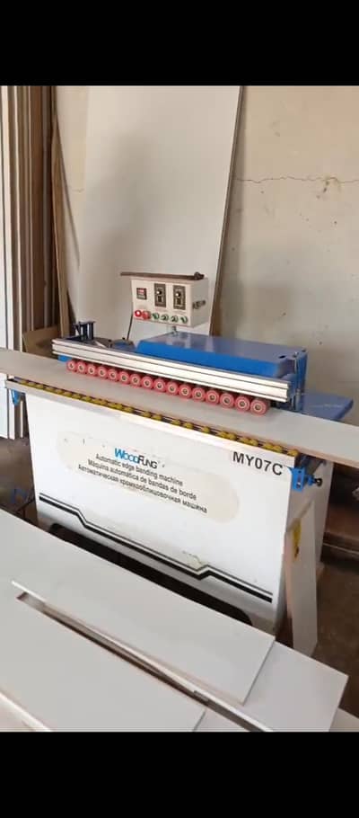 Auto edging machine
