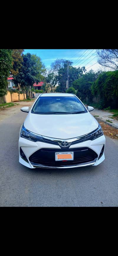 Toyota Corolla  1.6 Altis 2015 just like brand new