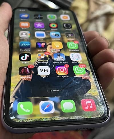 Apple iPhone 11