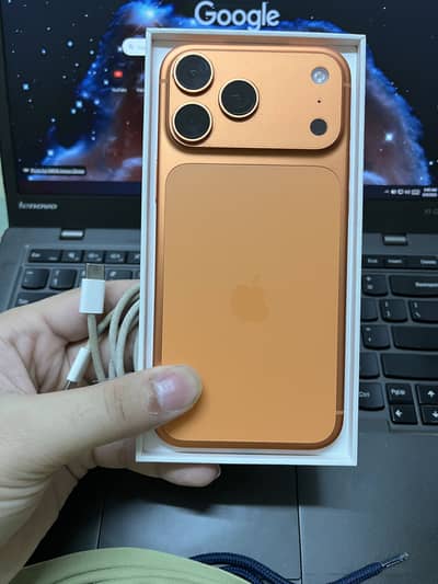 Apple iPhone 17 Pro Max j. v