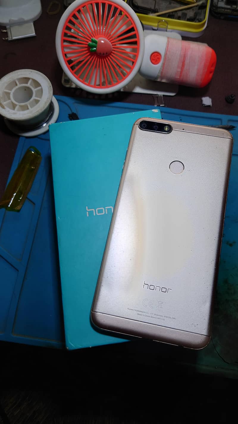 Honor 7C 3