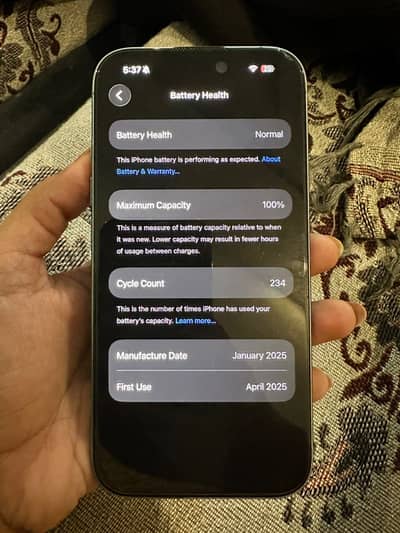 Apple iPhone 16