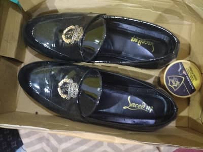 it's size is 40