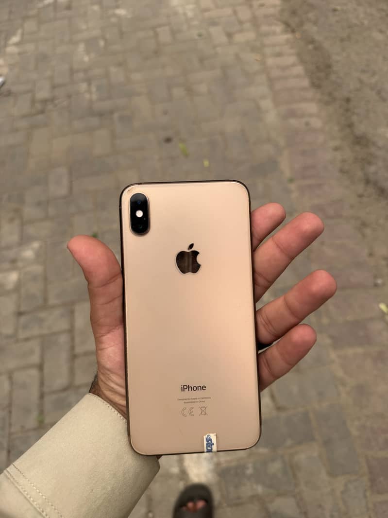 iPhone XS Max 0