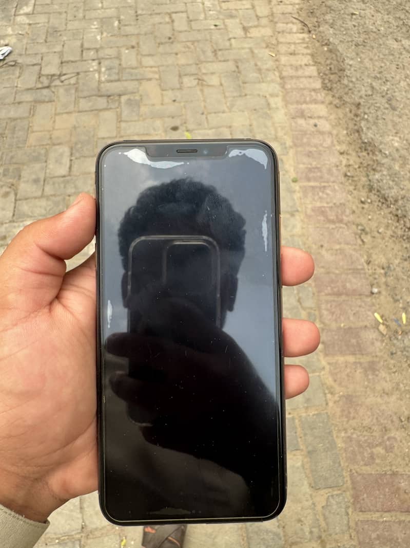 iPhone XS Max 2