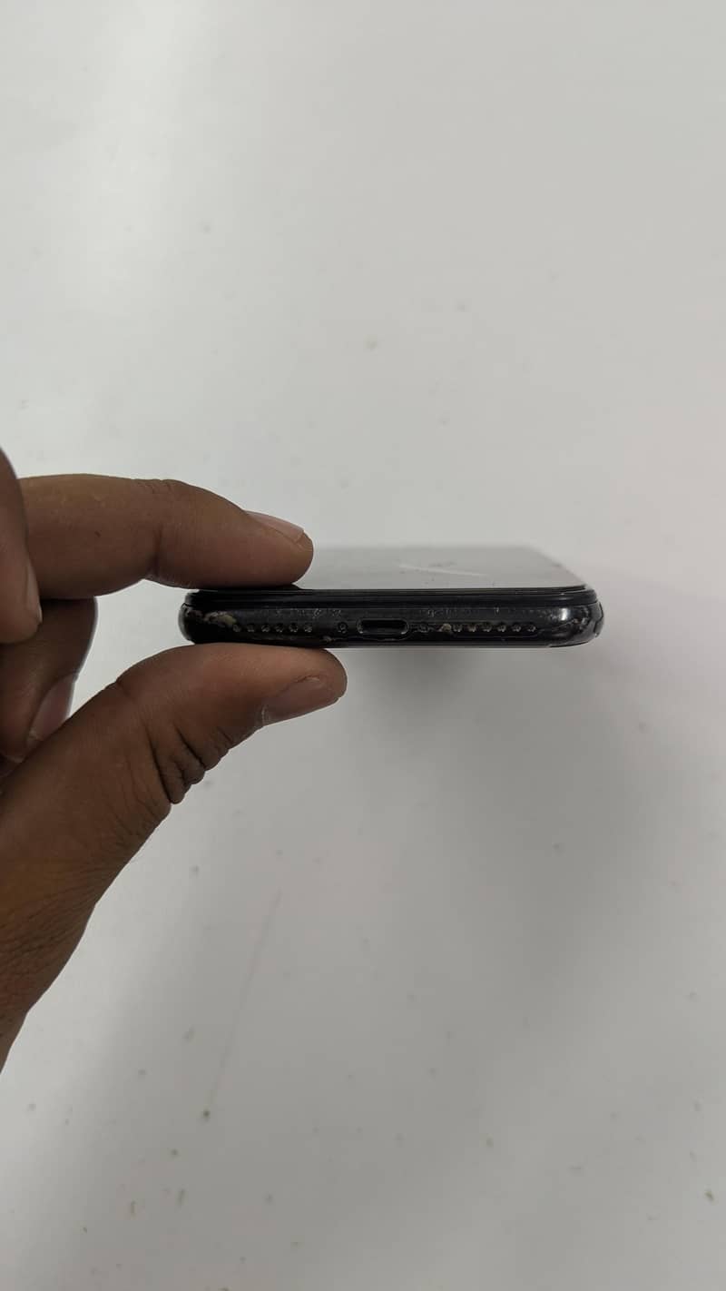 Apple iPhone X 3