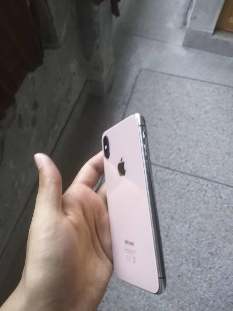 Apple iPhone X 2