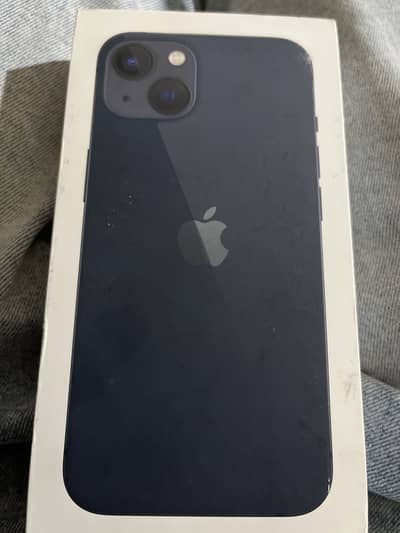 Apple iPhone 13
