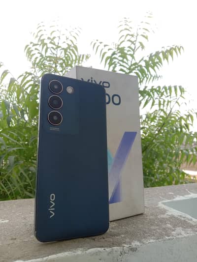 Vivo Y100