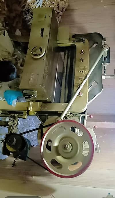 CUTTING MACHINE