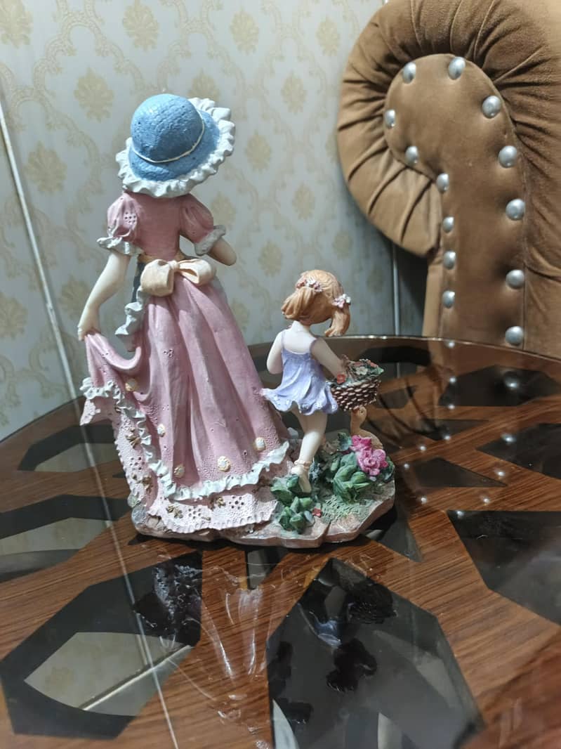 showpiece 6