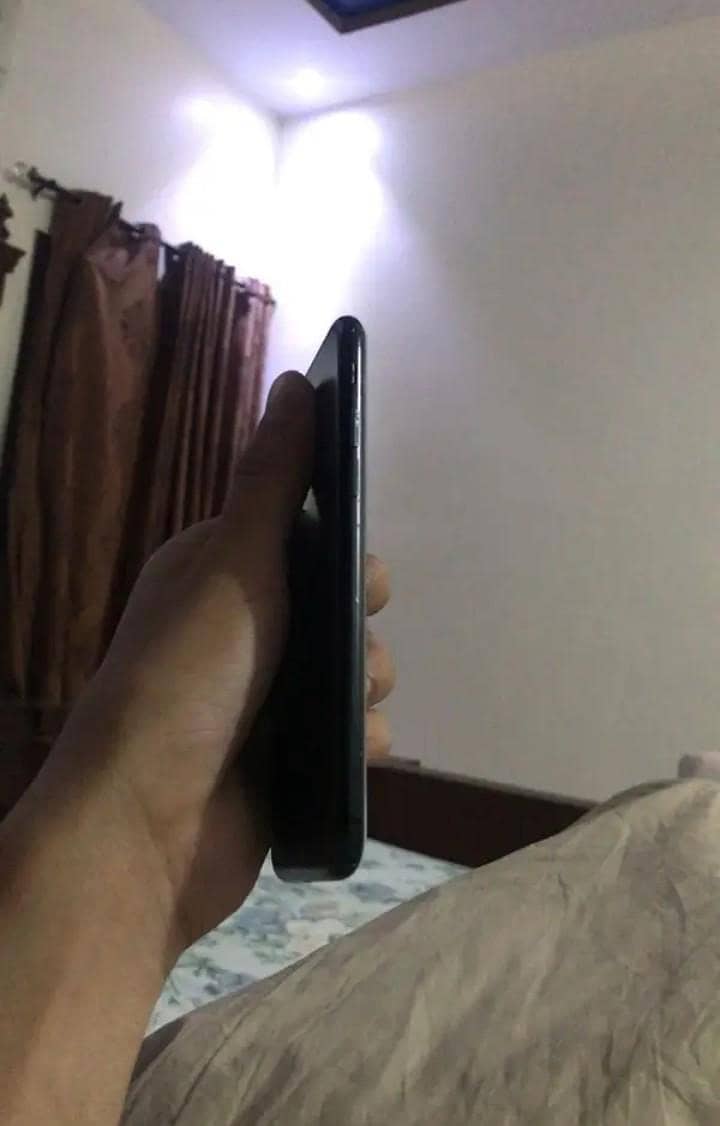 Apple iPhone 7 2
