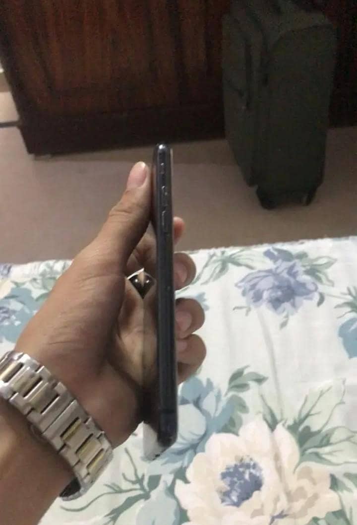 Apple iPhone 7 4